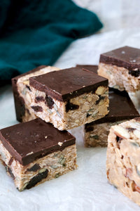 PB & Banana Muesli Bars